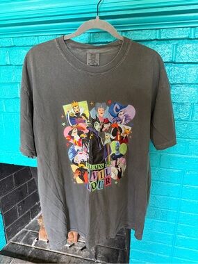Comfort Colors Gray Disney Villains Graphic Tee